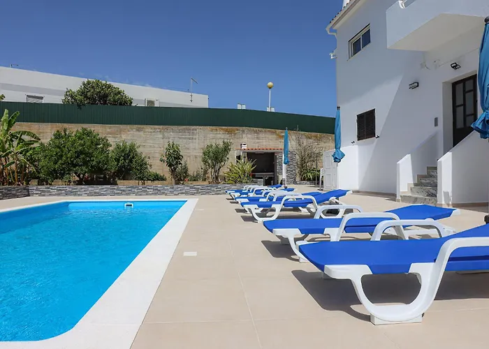 Quinta Dos Martins - Swimming Pool - By Bedzy